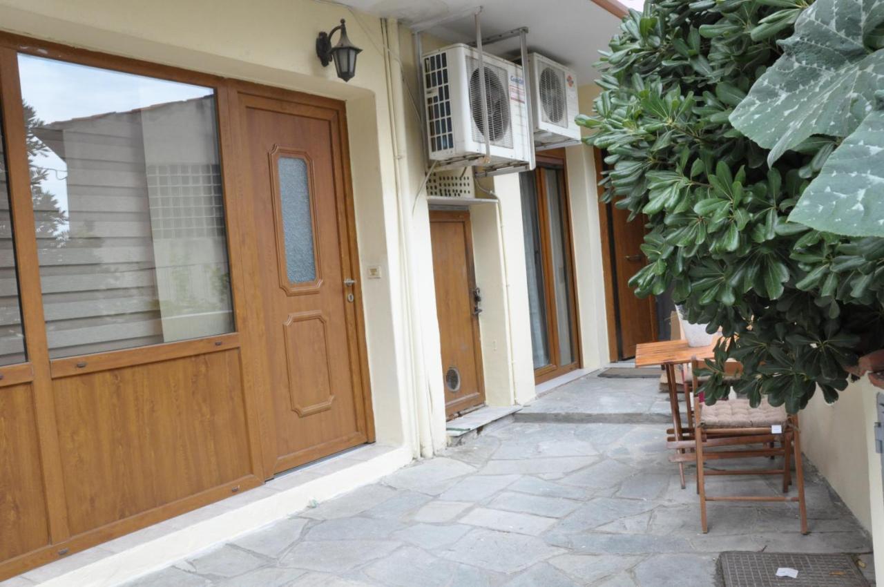 Frida'S House In Old Town Thessalonikiアパートメント エクステリア 写真