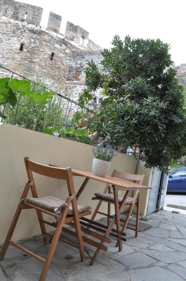 Frida'S House In Old Town Thessalonikiアパートメント エクステリア 写真
