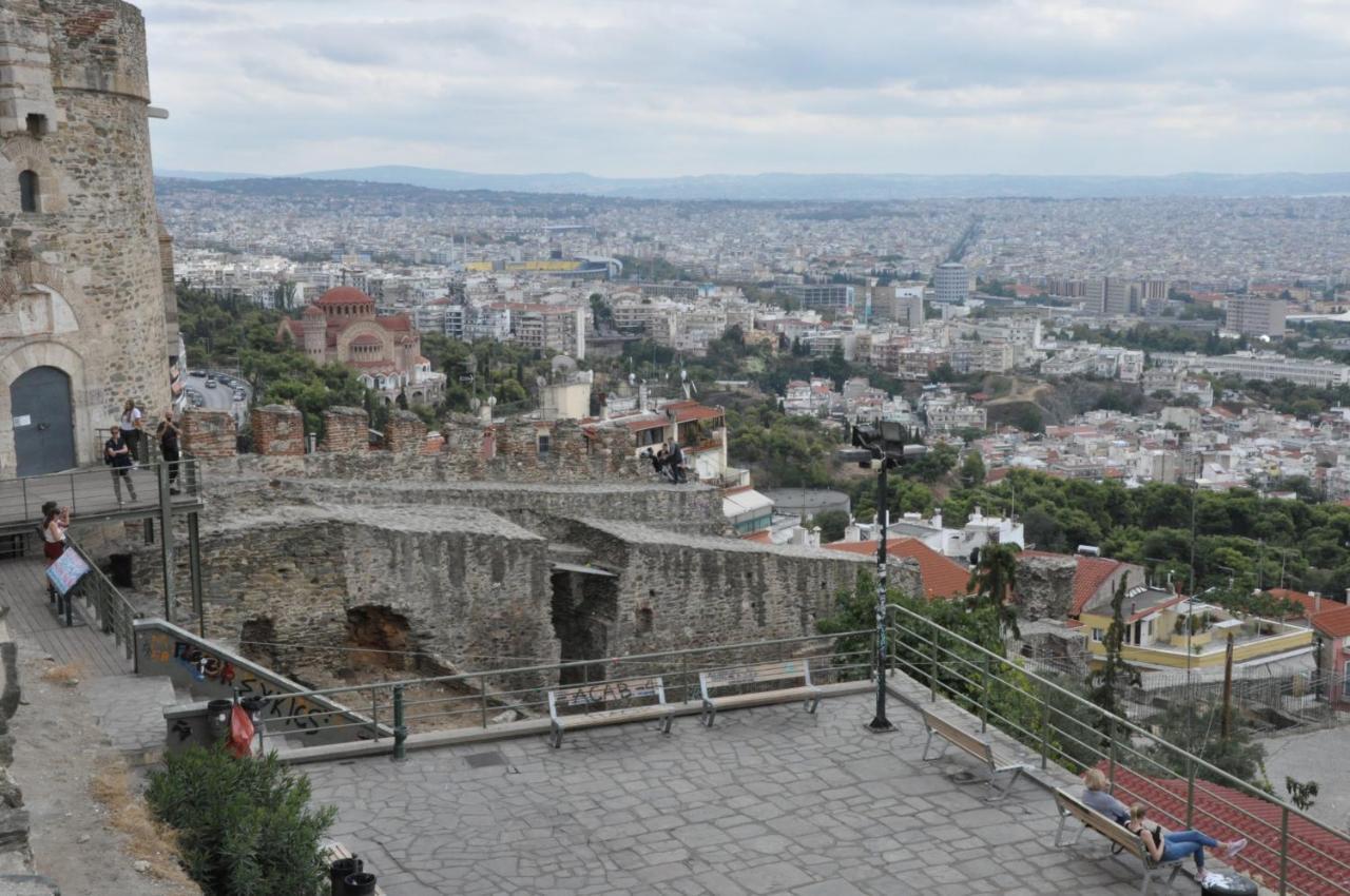 Frida'S House In Old Town Thessalonikiアパートメント エクステリア 写真